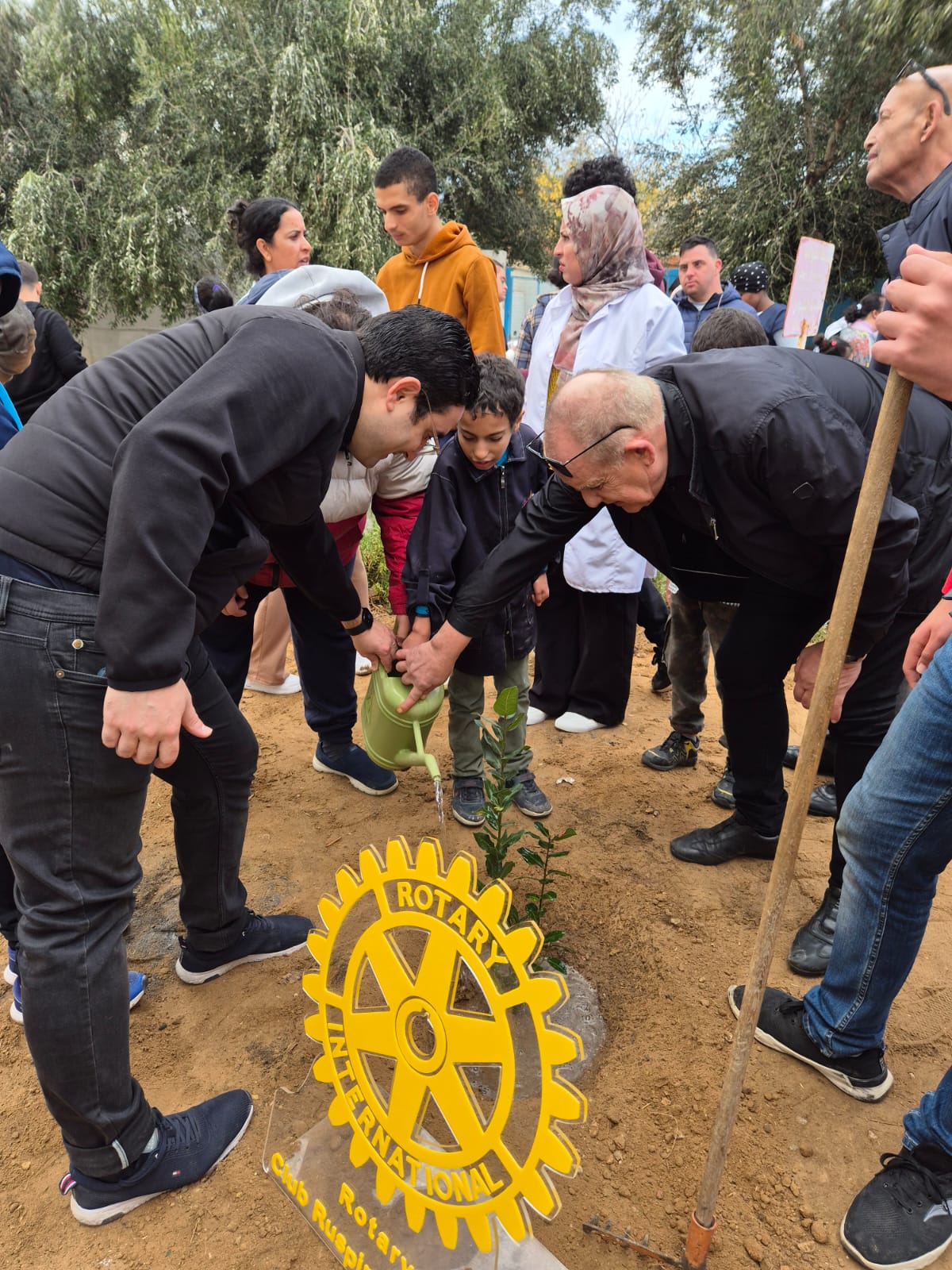 À l’UTAIM Monastir, le RC Ruspina plante des arbres.. et sème l’espoir